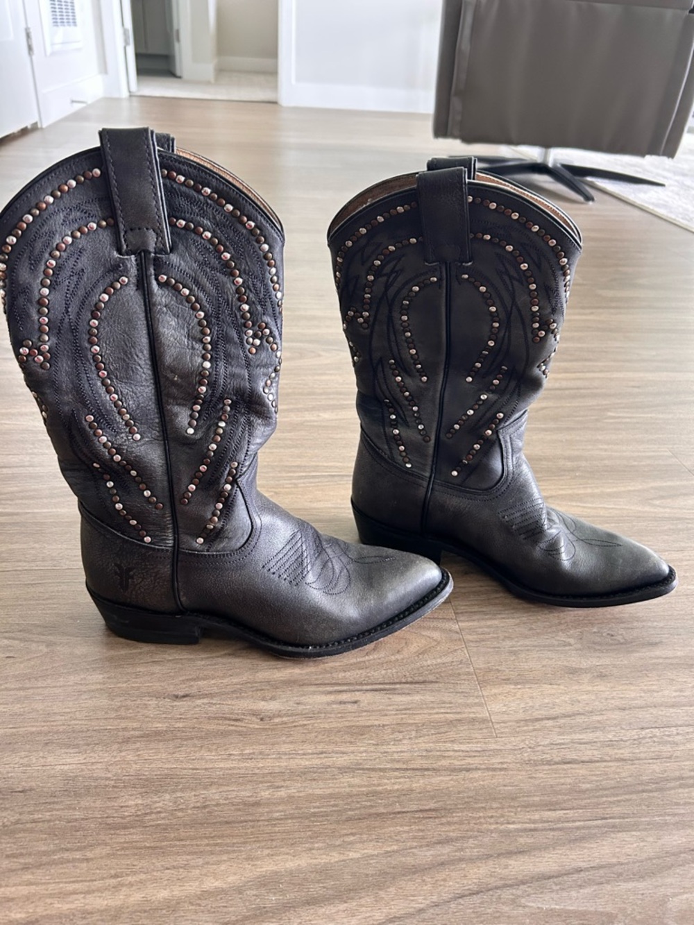 FRYE Studded Black Leather Western Cowboy Boots